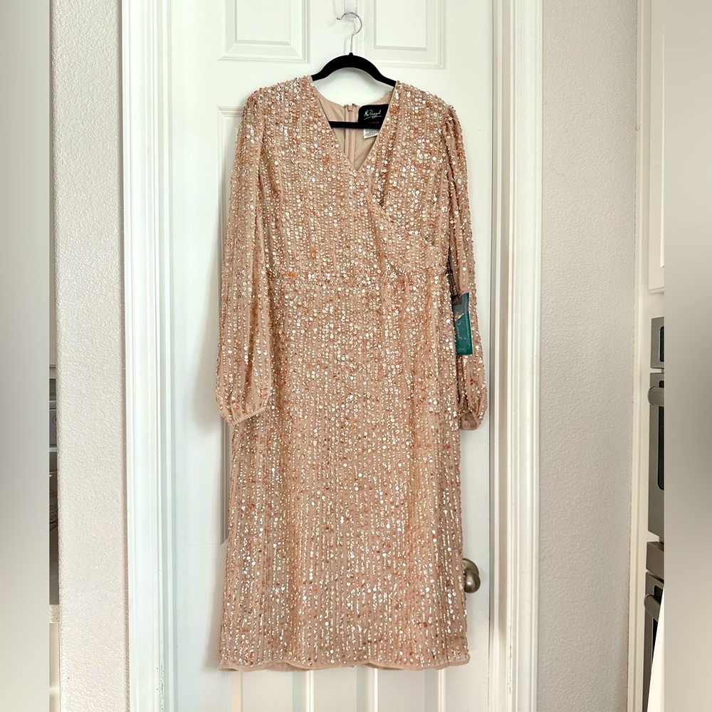 Mac Duggal SEQUINED ILLUSION PUFF SLEEVE V NECK MIDI DRESS, size 14 - Picture 4 of 12